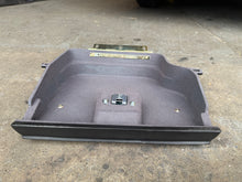 Load image into Gallery viewer, Glovebox / BMW 2002 / Recovered