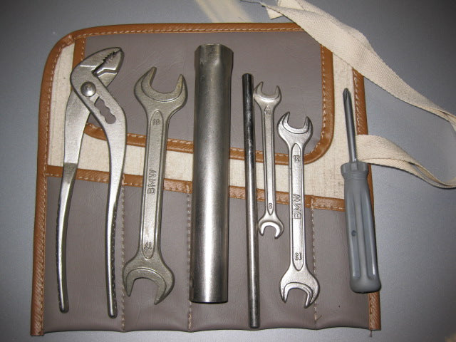 1600/2002/tii Tool Roll Set with Tools
